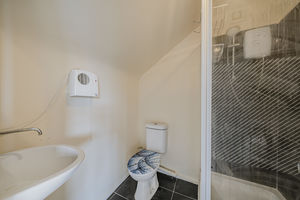 Photo 19- click for photo gallery